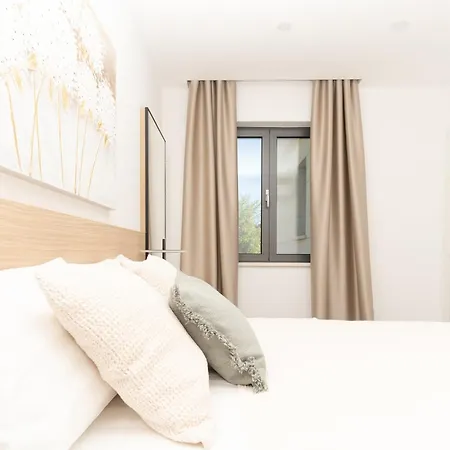 アパート Bura&jugo *